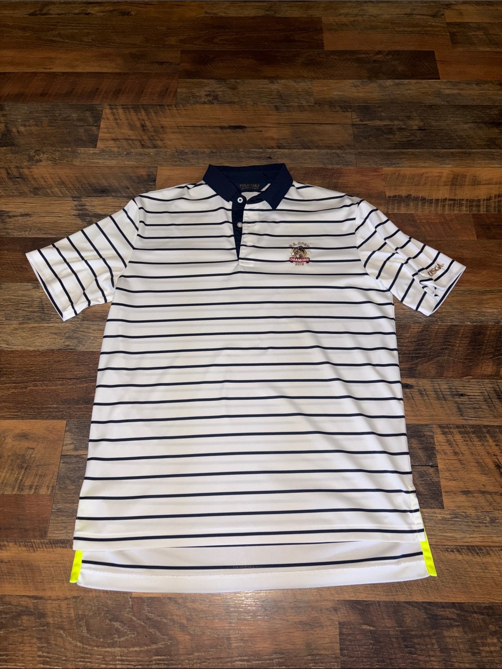 Polo Golf Ralph Lauren  polo shirt features a 2016 Oakmont U.S.‎ Open
